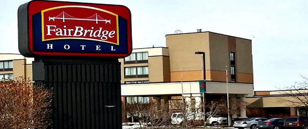 Fairbridge Hotel Cleveland East Wickliffe Buitenkant foto
